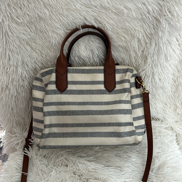 Cute Fossil handbag - Picture 2 of 6